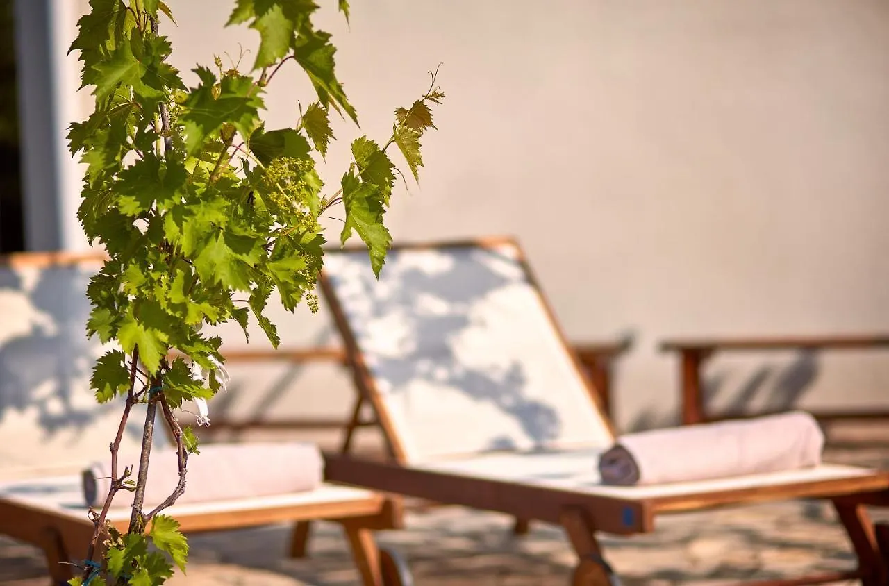 Holiday House Garica